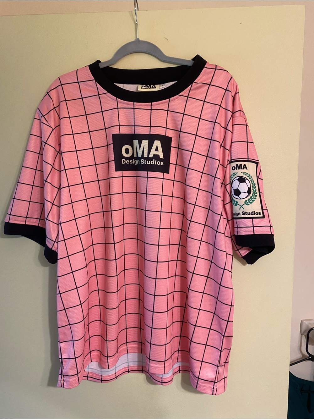 Men’s Pink Grid Short-Sleeve Shirt